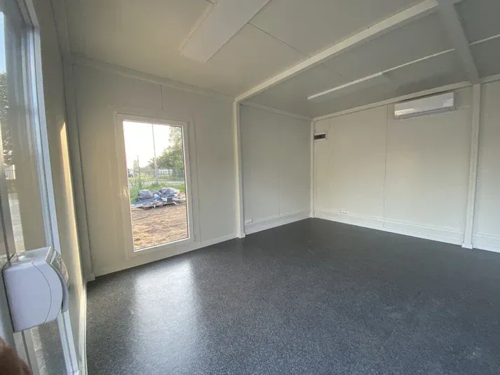 Contenedor de oficina 6X4,70m – Image 6